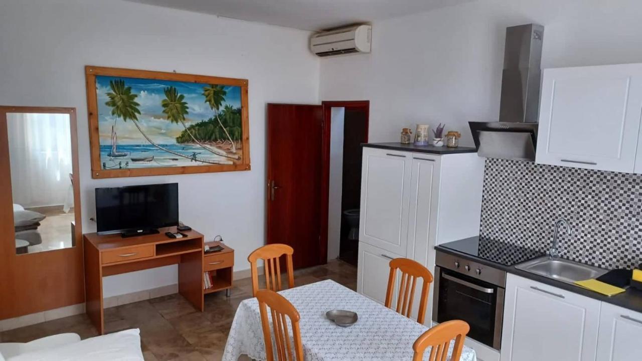 Apartments Senka Оребич Екстер'єр фото