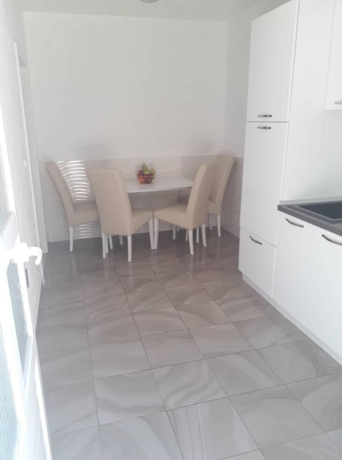 Apartments Senka Оребич Екстер'єр фото